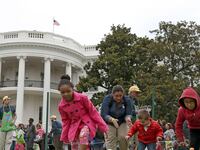 galleries/2013/04/01/obama-s-on-a-roll-photos-from-the-white-house-easter-egg-hunt/130401-white-house-easter-18_ul3izl