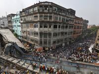 galleries/2016/03/31/indian-bridge-collapse-kills-14-people/160331-Kolkata-Overpass-Collapse-01_yawwwb