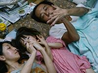 181004-schager-shoplifters-tease_xrthuo