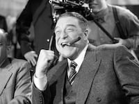 articles/2011/12/23/the-artist-hugo-and-the-history-of-movies-about-movies/movies-about-movies-farber_a1wbpo