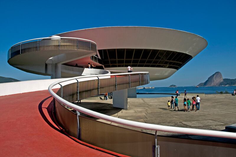 galleries/2012/12/07/the-life-and-work-of-brazilian-architect-oscar-niemeyer-photos/niemeyer-contemporary-museum-niteroi_bclz00