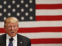 cheats/2016/01/30/trump-hillary-lead-final-iowa-poll/160128-trump-social-media-debate-cheat_p2siz4