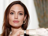 articles/2013/03/26/angelina-jolie-to-honor-malala-yousafzai-at-women-in-the-world/angelina-jolie-witw-speaks-gallery_jwwcor