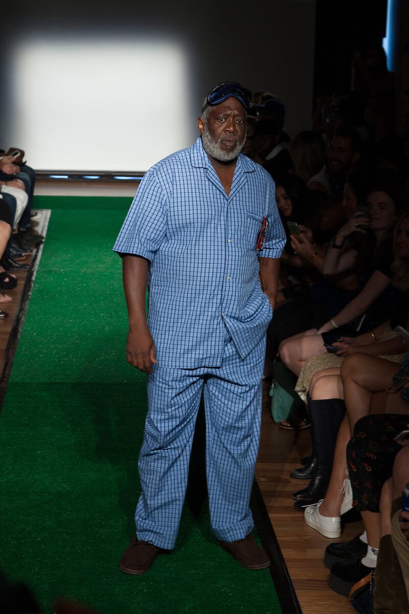 articles/2015/09/16/how-the-fat-jew-became-the-new-tom-ford/150916-shire-fat-jew-fashion-embed01_sfd9ak