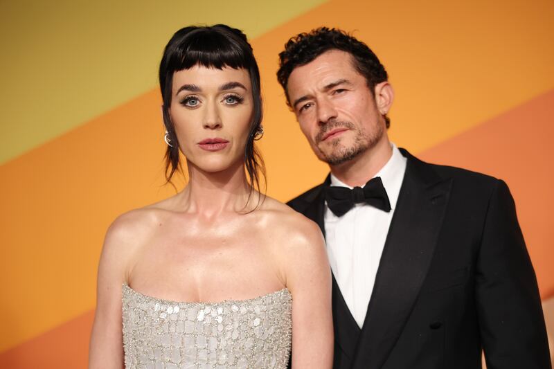 BEVERLY HILLS, CALIFORNIA - MARCH 02: (L-R) Katy Perry and Orlando Bloom attend the 2025 Vanity Fair Oscar Party Hosted By Radhika Jones at Wallis Annenberg Center for the Performing Arts on March 02, 2025 in Beverly Hills, California. (Photo by Phillip Faraone/VF25/Getty Images for Vanity Fair)