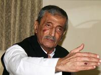 articles/2012/09/25/pakistan-minister-refuses-to-step-down-over-death-bounty-on-filmmaker/pakistan-minister-step-down-telegraph_jno2tf