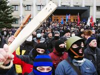 articles/2014/03/06/pro-russian-militias-are-roaming-odessa/140306-nemstova-odessa_mfrilu