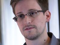 articles/2013/06/10/edward-snowden-we-love-you-why-we-should-resist-the-hero-worship/130609-snowden-fan-club-moynihan-tease_trbcze