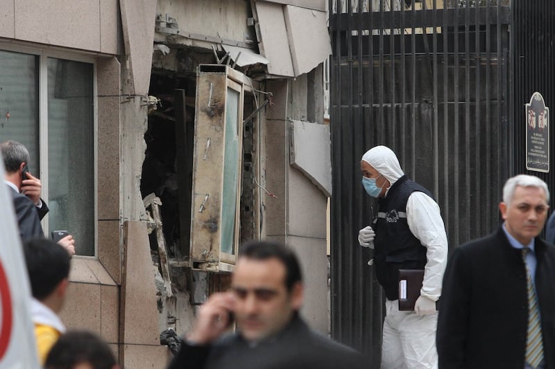 articles/2013/02/01/u-s-embassy-blast-in-turkey-act-of-terror-possibly-linked-to-syria/130201-giglio-turkey-blast-tease-embed_eznjri