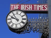 Dublin_-_The_Irish_Times_Clock__Townsend_St_-_geograph.org.uk_-_4634959_hpnzw8