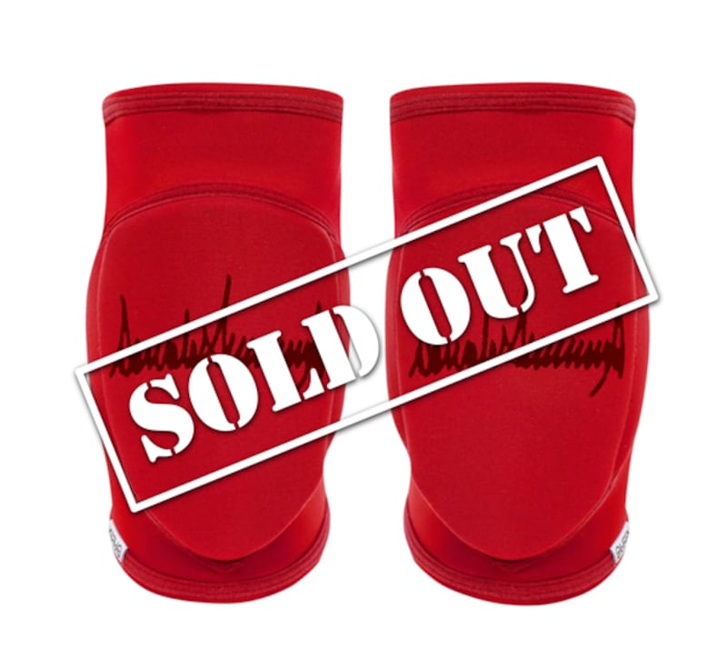 A screenshot of Gavin Newsom's fake Trump kneepads.