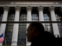 articles/2012/12/06/why-wall-street-is-projecting-slower-growth/recession-fears-zeitlin-tease_mbebzn