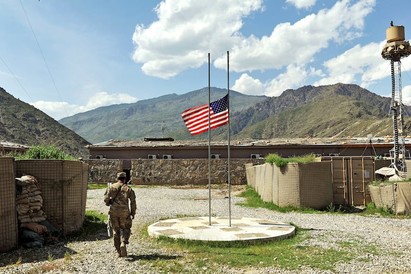 articles/2013/04/30/the-end-of-the-illusion-america-finally-learns-its-limits/130429-us-foreign-policy-heilbrunn-tease_bg8h5o