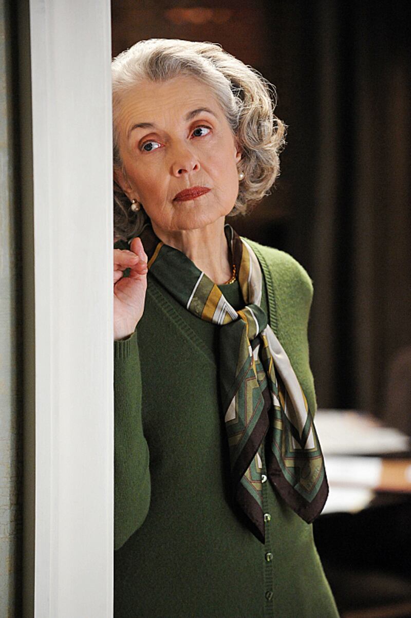 galleries/2012/10/22/costume-designer-daniel-lawson-on-signature-good-wife-style-photos/good-wife-fashion-4_qzqrhm