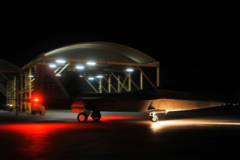 articles/2014/09/25/exclusive-pictures-of-stealth-jet-raid-on-syria/140924-majumdar-airstrikes-6_eoy0gs