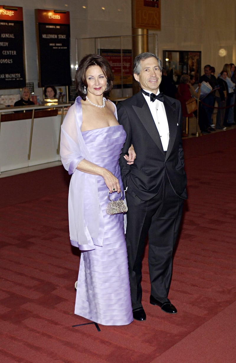Lynda Carter, with her late husband Robert A. Altman, who died of blood cancer in 2021.