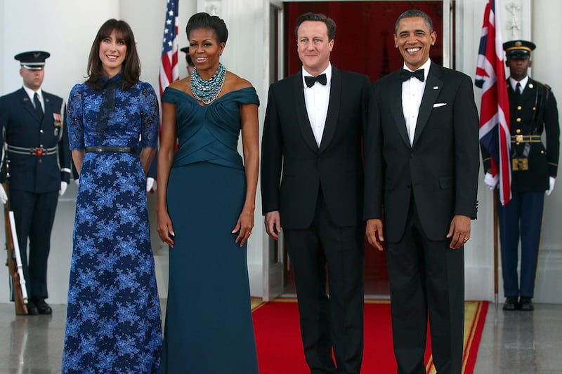 galleries/2010/05/07/first-lady-fashion/mobama-fashion-8_vkhupn