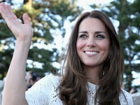 articles/2014/05/28/kate-middleton-s-bottomgate-shows-why-women-still-need-slips/140529-kate-goff-tease_pglq6z