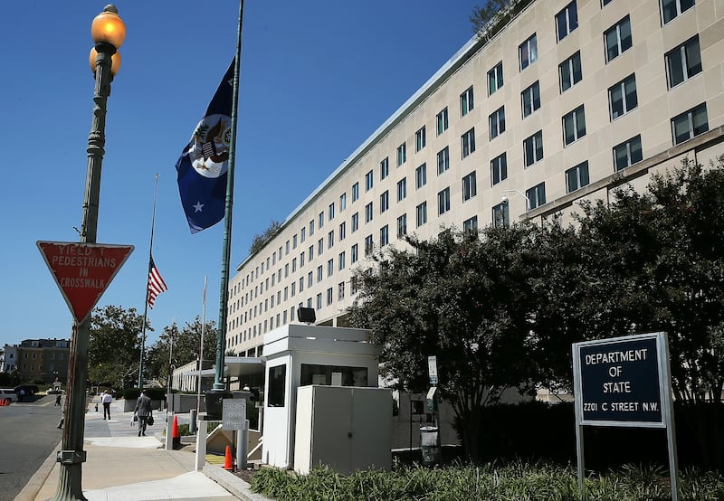 articles/2013/11/01/pro-israel-activist-josh-block-attacks-u-s-foreign-service-as-working-for-arab-states/statedept-flags-openz_t4dqvm