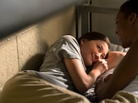 articles/2016/06/29/orange-is-the-new-black-s-kimiko-glenn-on-that-finale-waitress-and-being-an-asian-american-actress-on-tv/160628-fallon-kimiko-glenn-tease_sbsimq