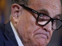 120520-giuliani-tweet-cheat_jyb4sv