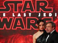 171224-box-office-last-jedi-cheat_mh7bbb