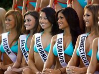 cheats/2016/10/12/teens-trump-walked-in-on-us-changing/161012-trump-miss-teen-lockeroom-cheat_bhlfos