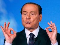 articles/2015/09/19/how-berlusconi-like-trump-was-a-man-of-the-people/150918-day-trump-bunga-tease_bthdbn