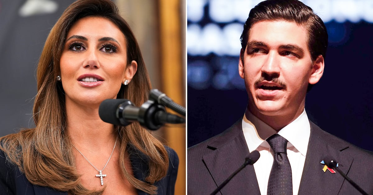 Trumps Anwältin Alina Habba, 42, heiratet türkischen Milliardär, 29