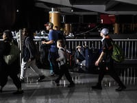 171217-irving-atlanta-airport-tease-2_crqywz