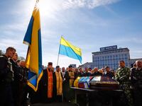 articles/2014/04/06/my-walk-through-kiev-s-maidan-square/140406-frum-ukraine-tease_vpff56