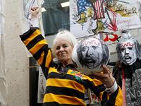 2020-09-07T092847Z_1150876894_RC2LTI9NVXNV_RTRMADP_3_BRITAIN-ASSANGE_du6c0m