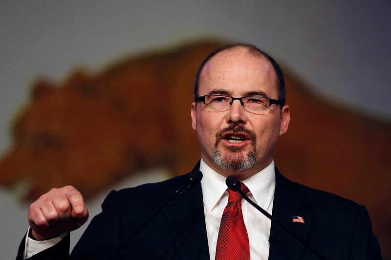 articles/2014/05/30/inside-california-s-crazy-race-for-the-gop-gubernatorial-nomination/140529-nuzzi-cali-teaparty-tease_hjdcl3