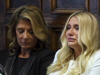 articles/2016/02/23/inside-kesha-s-battle-against-dr-luke-allegations-of-rape-sketchy-deleted-photos-and-more/160222-yamato-kesha-tease_lzcemk