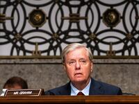 2020-09-16T182510Z_1400904326_RC2UZI9X5GZX_RTRMADP_3_HEALTH-CORONAVIRUS-USA-SENATE_akqdg9