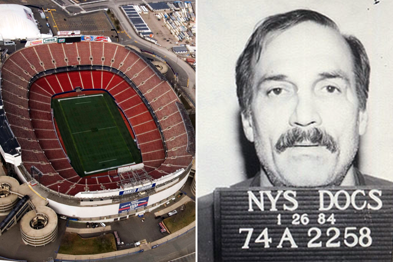 galleries/2012/09/27/jimmy-hoffa-the-years-long-search-for-the-teamsters-boss-photos/digging-for-hoffa-east-rutherford-giants-stadium-1989_y2yfhn