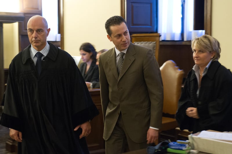 articles/2012/10/06/the-butler-did-it-paolo-gabriele-found-guilty/nadeau-pope-butler-guilty-embed-tease_xok1g7