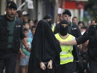 articles/2015/11/07/spain-wants-a-wall-to-keep-isis-out/151104-diaz-spain-wall-tease_d1zdyt