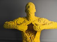 galleries/2014/02/07/20-amazing-lego-sculptures-that-will-blow-your-mind-photos/140206-lego16_nhp5if