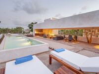 211226-omg-tulum-1_poyo8e