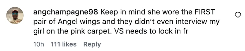 Fans were unhappy that Karen Mulder wasn’t interviewed on the Victoria’s Secret pink carpet.