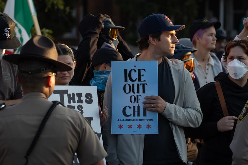 Anti-ICE protestors in Chicago