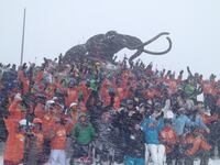 articles/2014/02/17/homefront-veterans-skiing-with-wounded-warriors/140216-veteran-skiing-weston-tease_it647z
