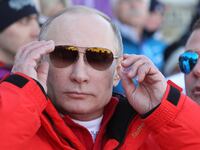 articles/2014/02/18/putin-s-sochi-popularity-boost/140217-nemstova-putin_kiberl