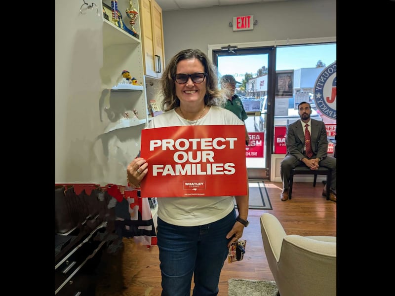 The photo was replaced with an identical one—save for the flag.