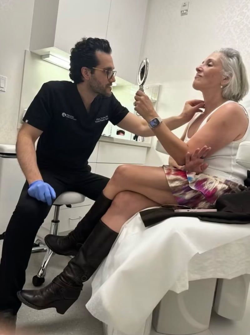 Ricki Lake getting a facelift consultation with her doctor