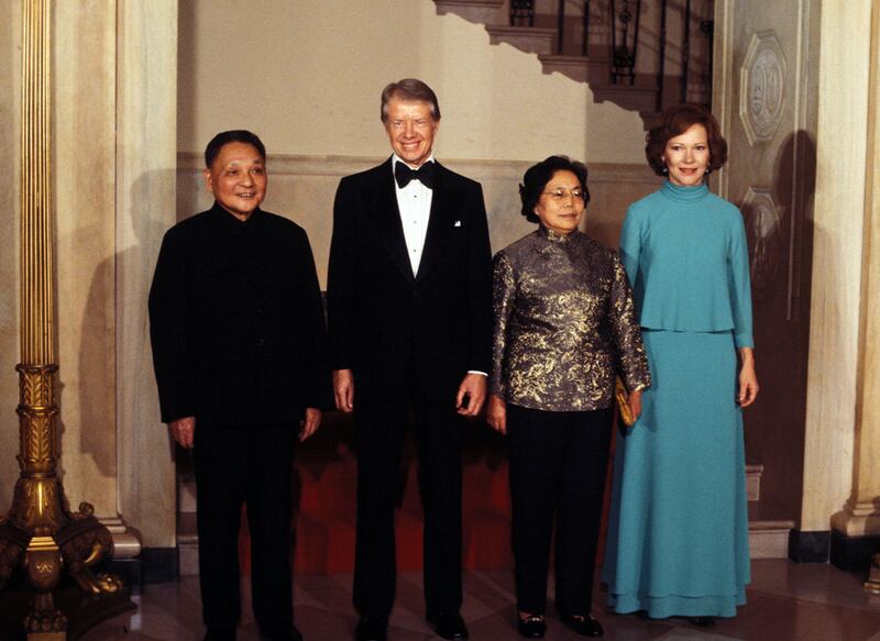 galleries/2011/01/19/the-first-ladies-of-state-dinners/state-dinners---carter-2_qt13ta