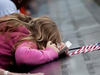 articles/2011/09/11/ground-zero-ceremony-let-9-11-families-mourn-in-private/ground-zero-ceremony-siegel_enbsyn
