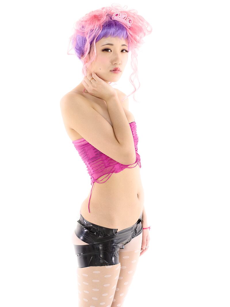 galleries/2014/03/20/thomas-card-s-tokyo-adorned-photos/140313-toyko-5_tlxguw