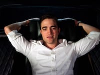 articles/2012/08/16/cosmopolis-suggests-twilight-star-robert-pattinson-can-act/pattimson-cosmopolis-berkshire_qjnoei